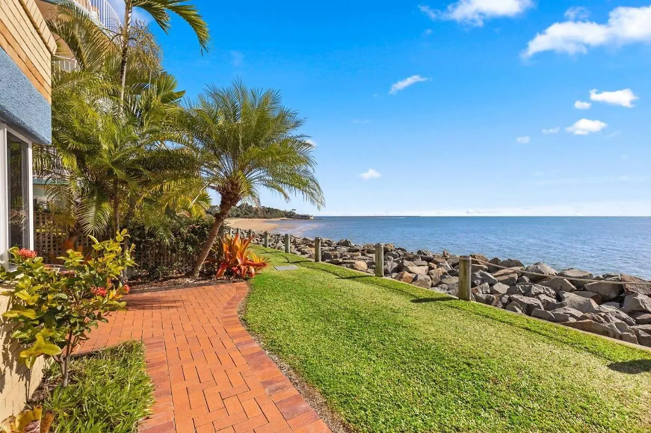 Sandy Straits Poolside Escape With Beach Access Hervey Bay